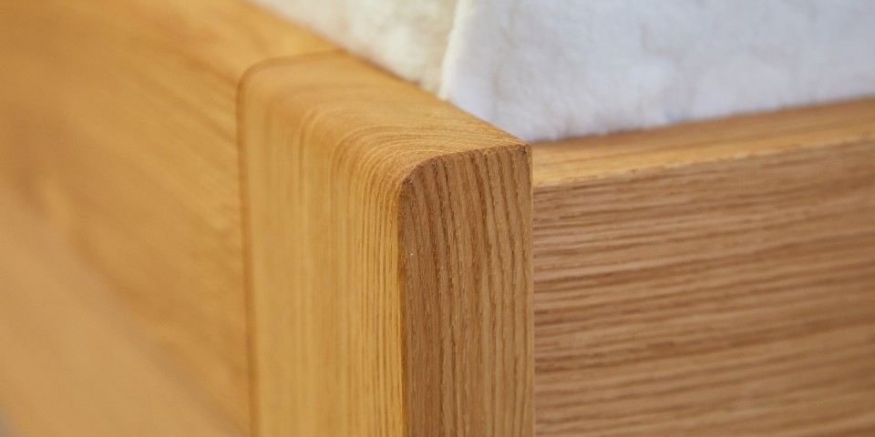 Postel s úložným prostorem ONTARIO detail nožního čela